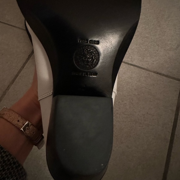 Versace UNISEX Western ankle boots NEW (AUTHENTIC) - Picture 6 of 16